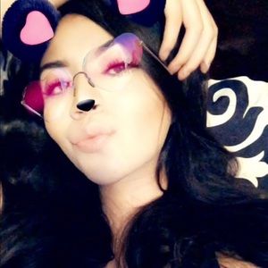 Meet your Posher, Sandy